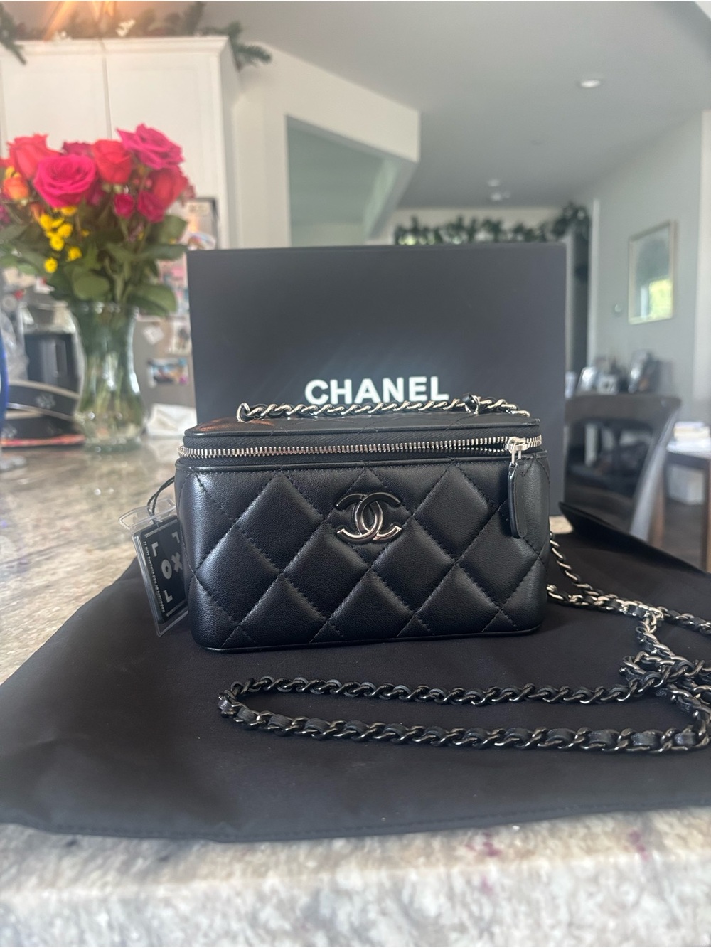 Chanel Quilted Lambskin Leather Vanity with mirror Crossbody Bag — Black